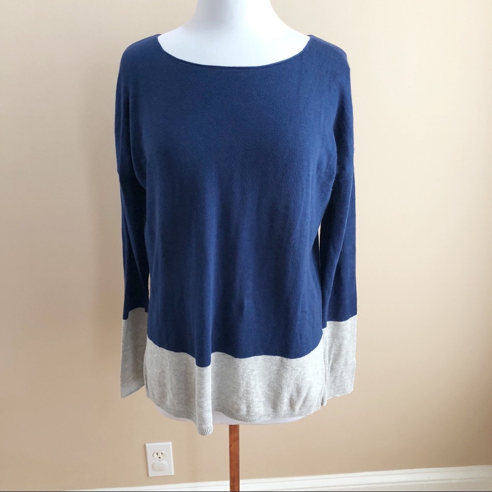 Vince crewneck color block sweater. Size S
